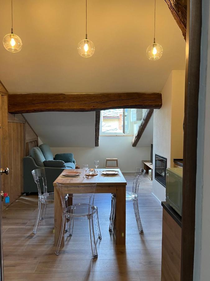 Belabri - Central Charme&Comfort -Mansarde E Appartamento Aosta Bagian luar foto